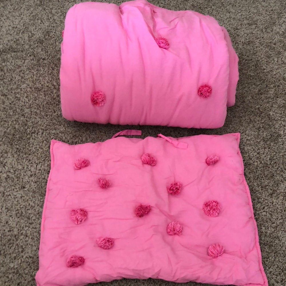 Pottery Barn Twin Bedspread and Sham